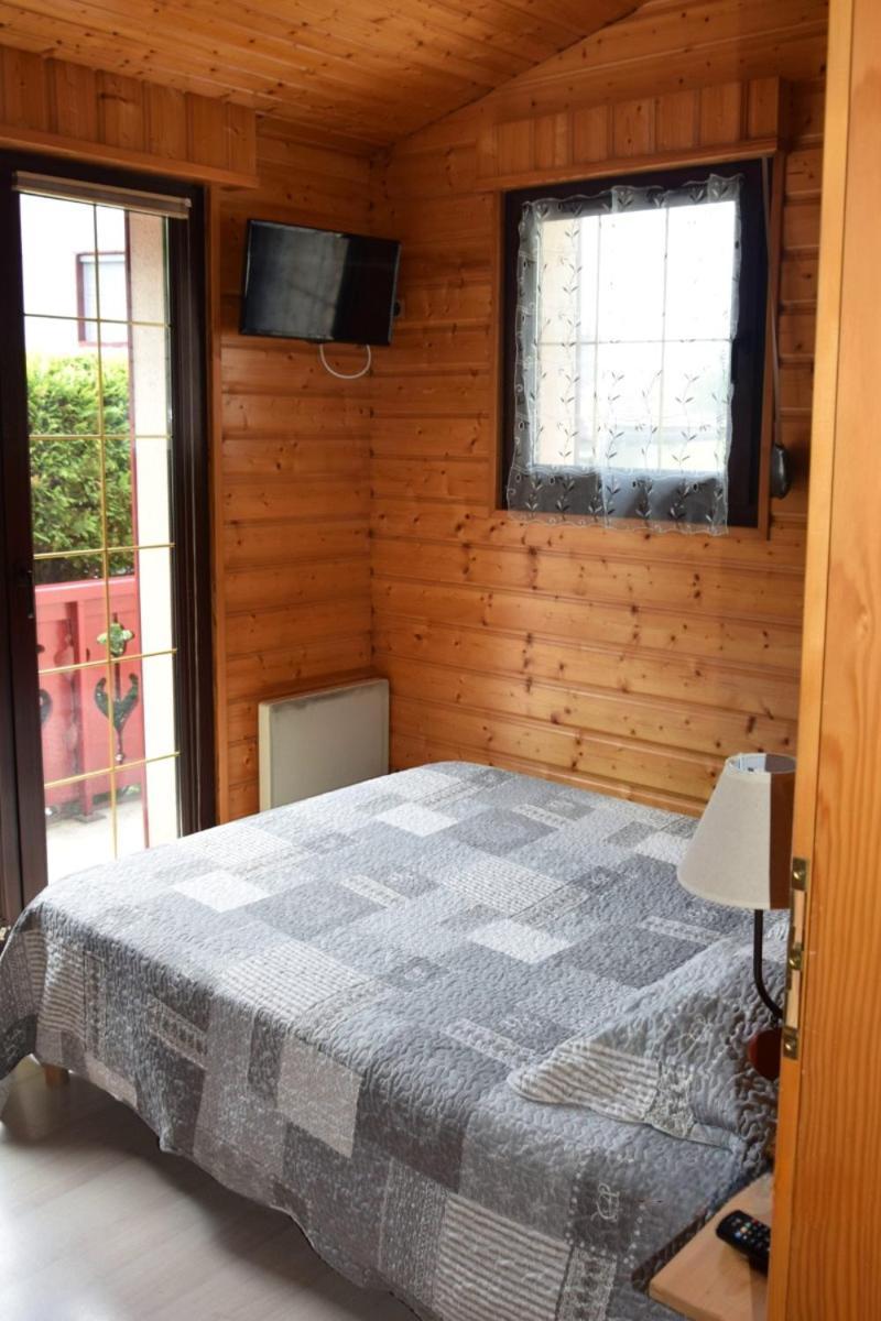 Maison De Style Individuelle Le Rouge Feigne A